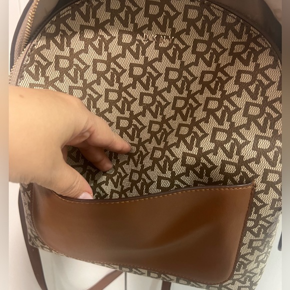 DKNY Brayanna Signature Brown/Beige Backpack Mini Size - Picture 4 of 5